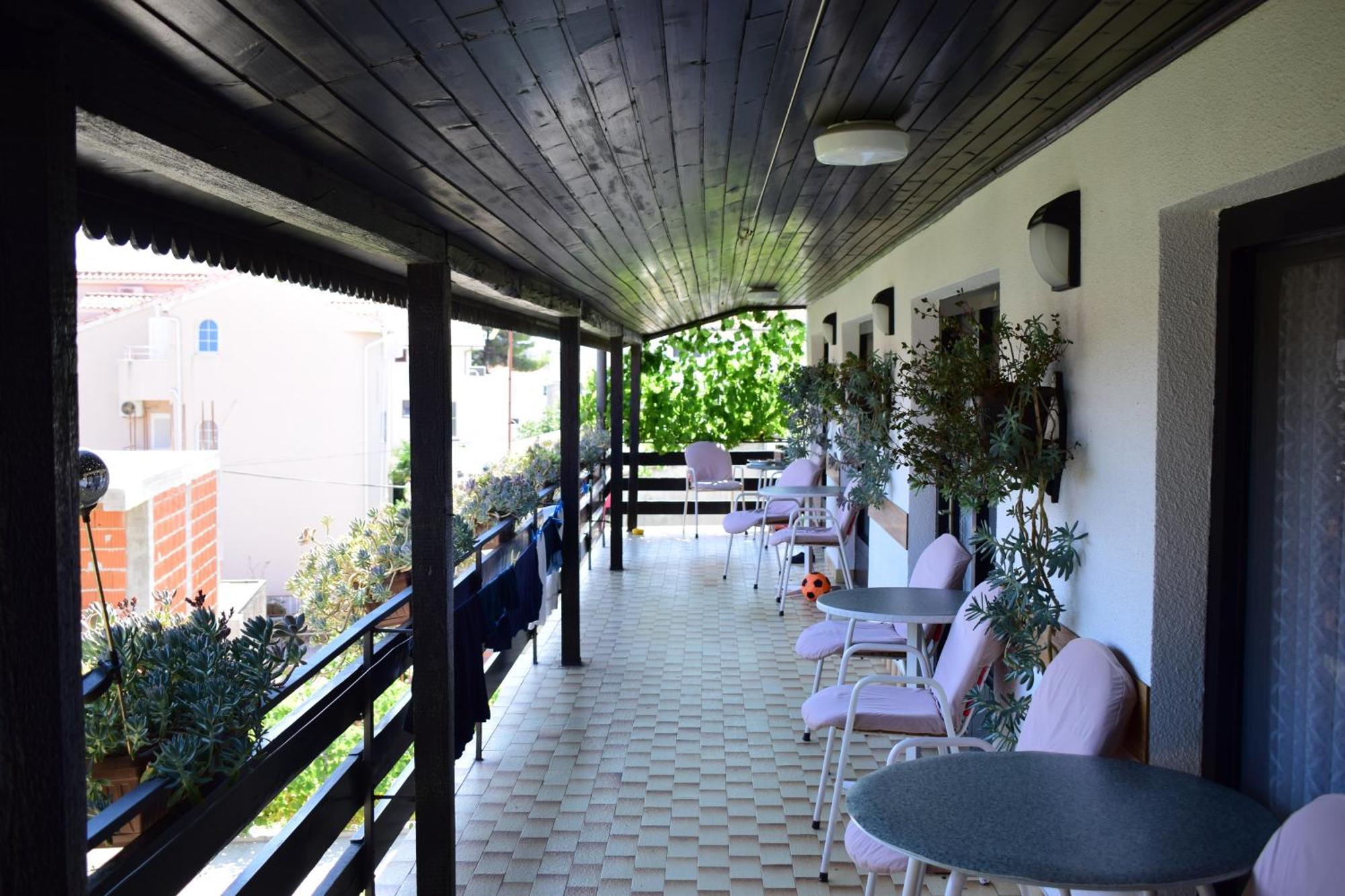 Rooms Vila Mautner Vodice Exteriör bild